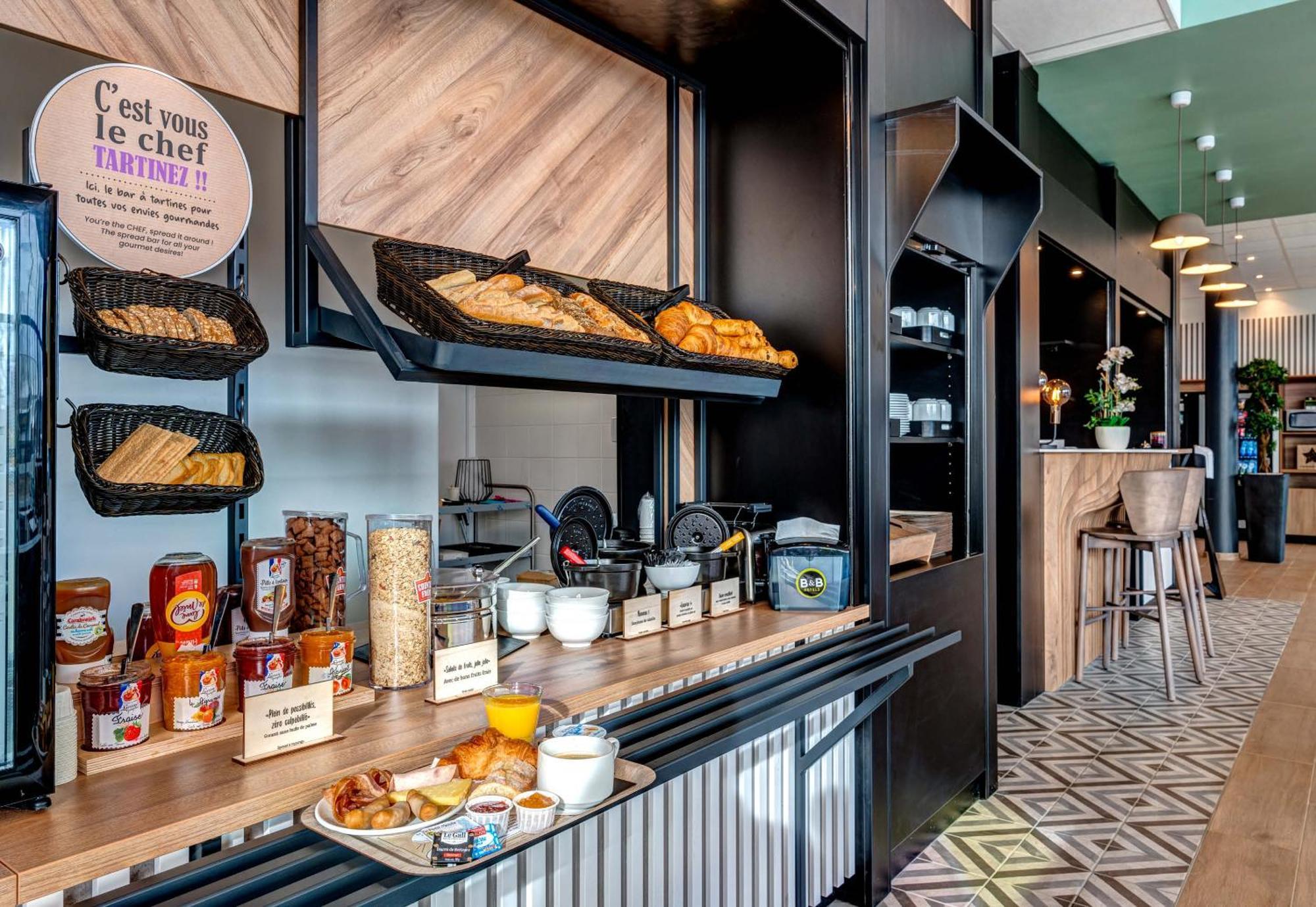B&B Hotel Paris Porte D'Orleans Montrouge Buitenkant foto