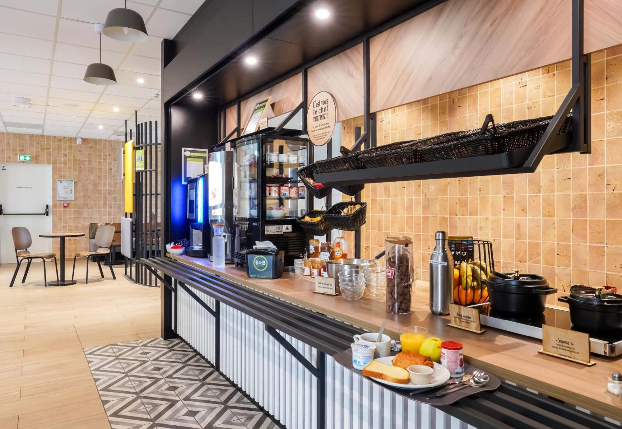 B&B Hotel Paris Porte D'Orleans Montrouge Buitenkant foto