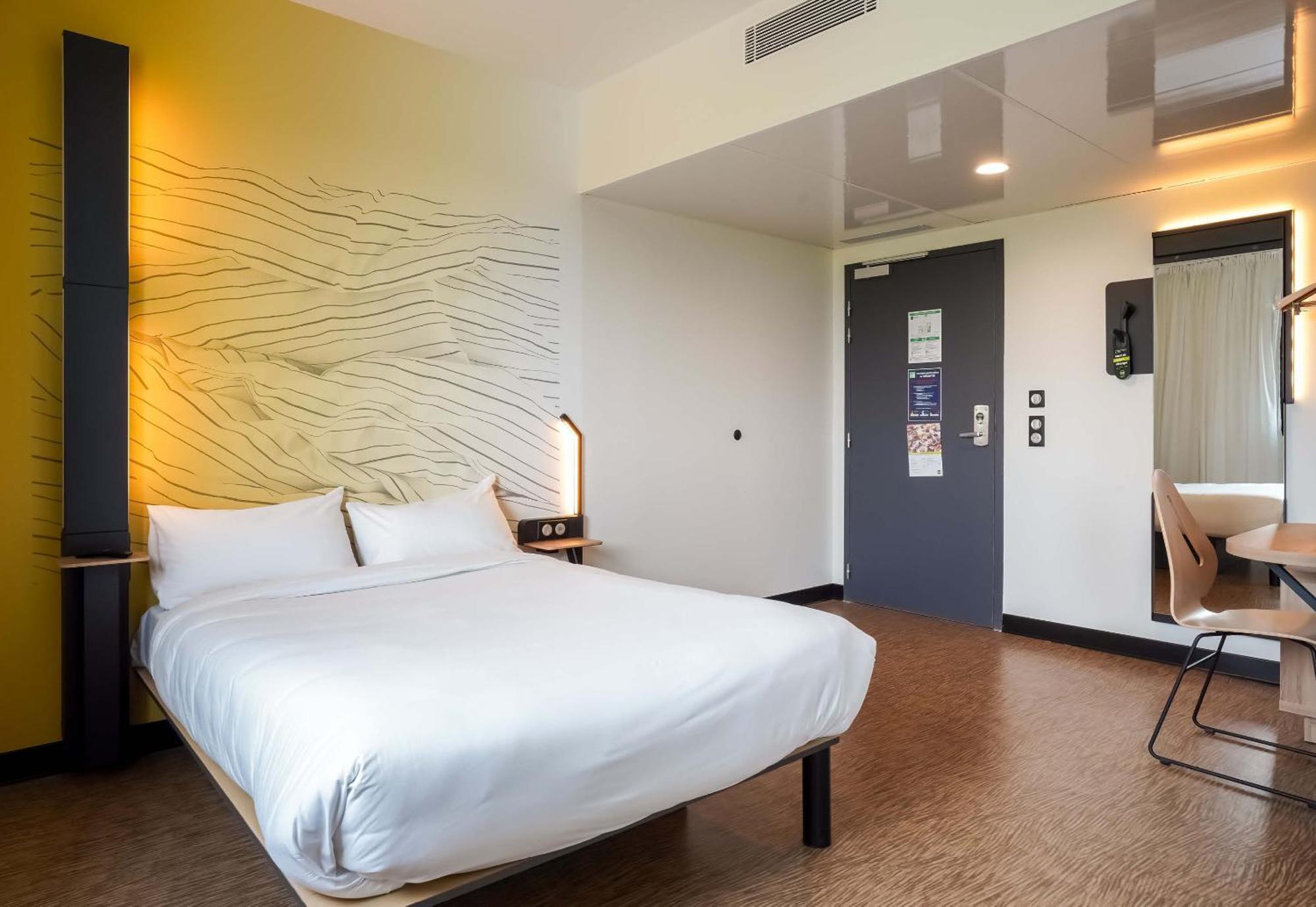 B&B Hotel Paris Porte D'Orleans Montrouge Buitenkant foto