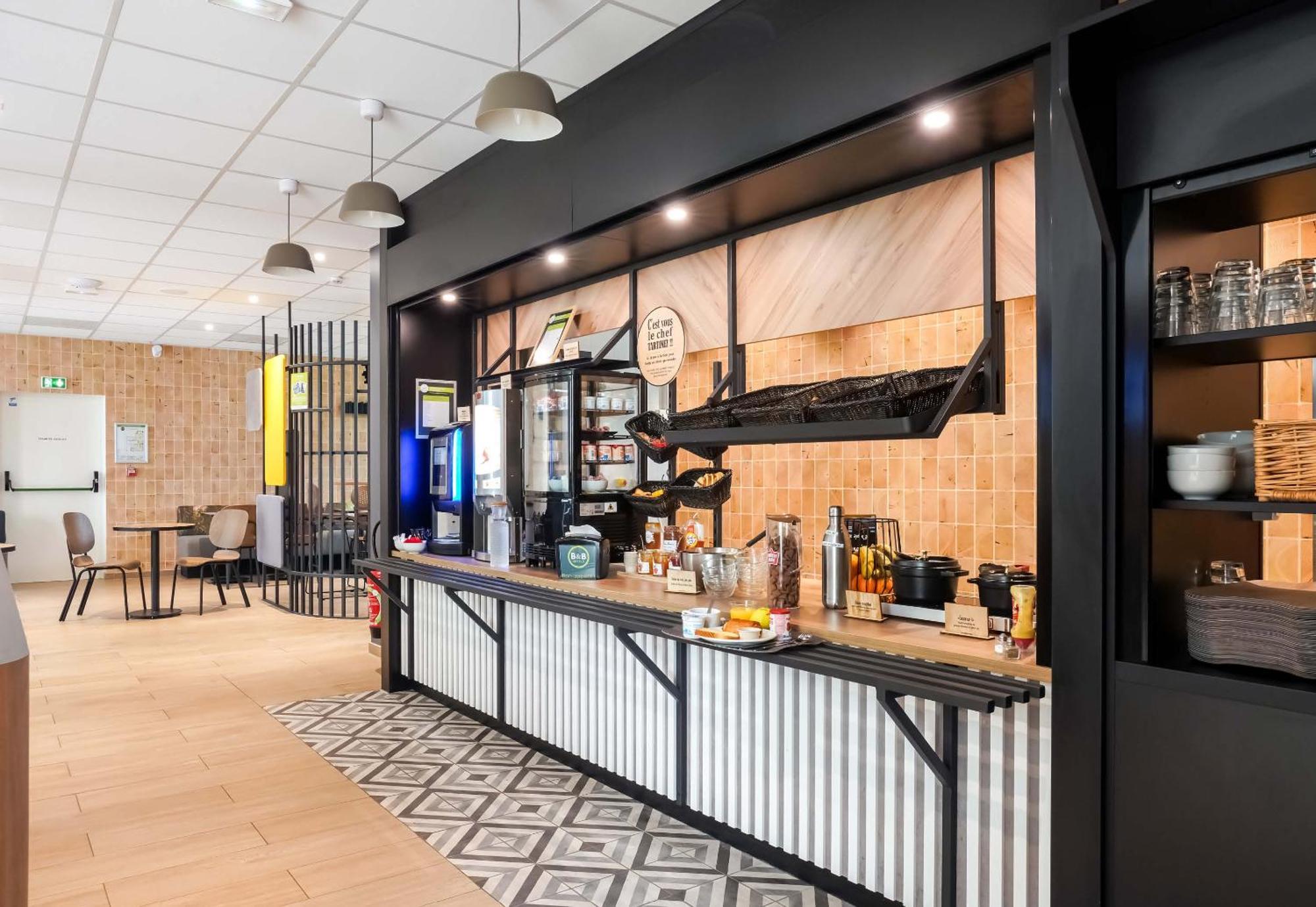 B&B Hotel Paris Porte D'Orleans Montrouge Buitenkant foto