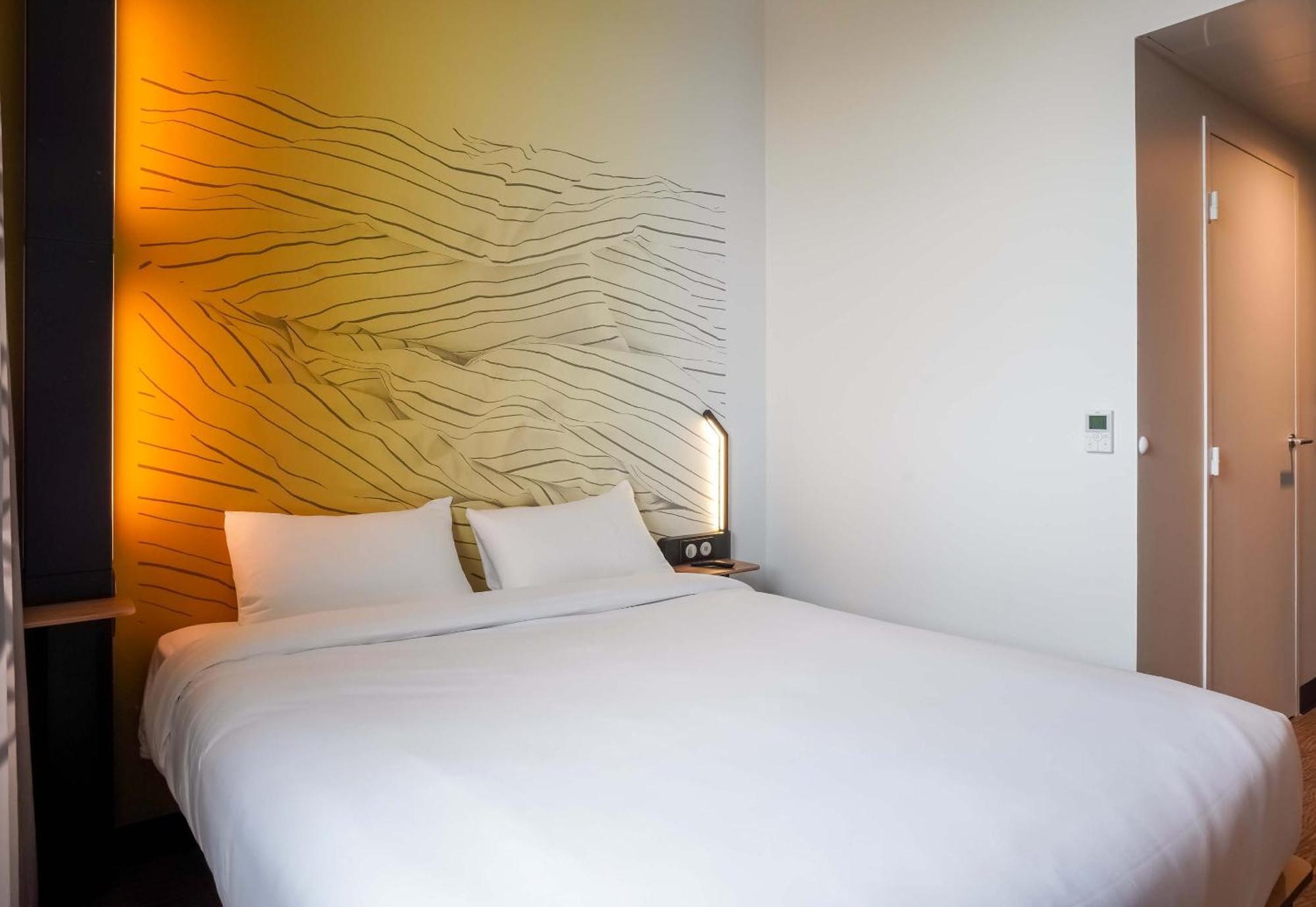 B&B Hotel Paris Porte D'Orleans Montrouge Buitenkant foto