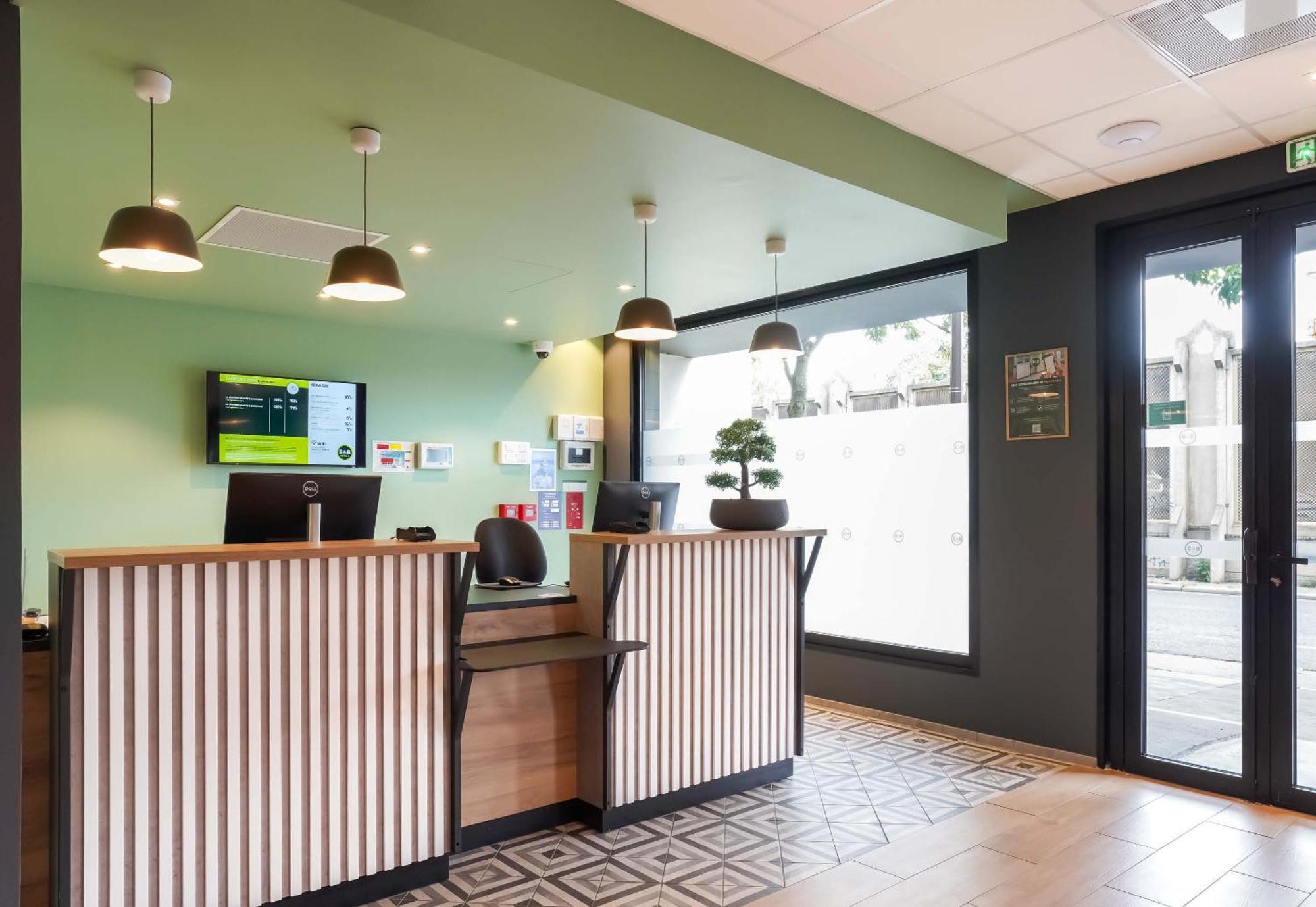 B&B Hotel Paris Porte D'Orleans Montrouge Buitenkant foto
