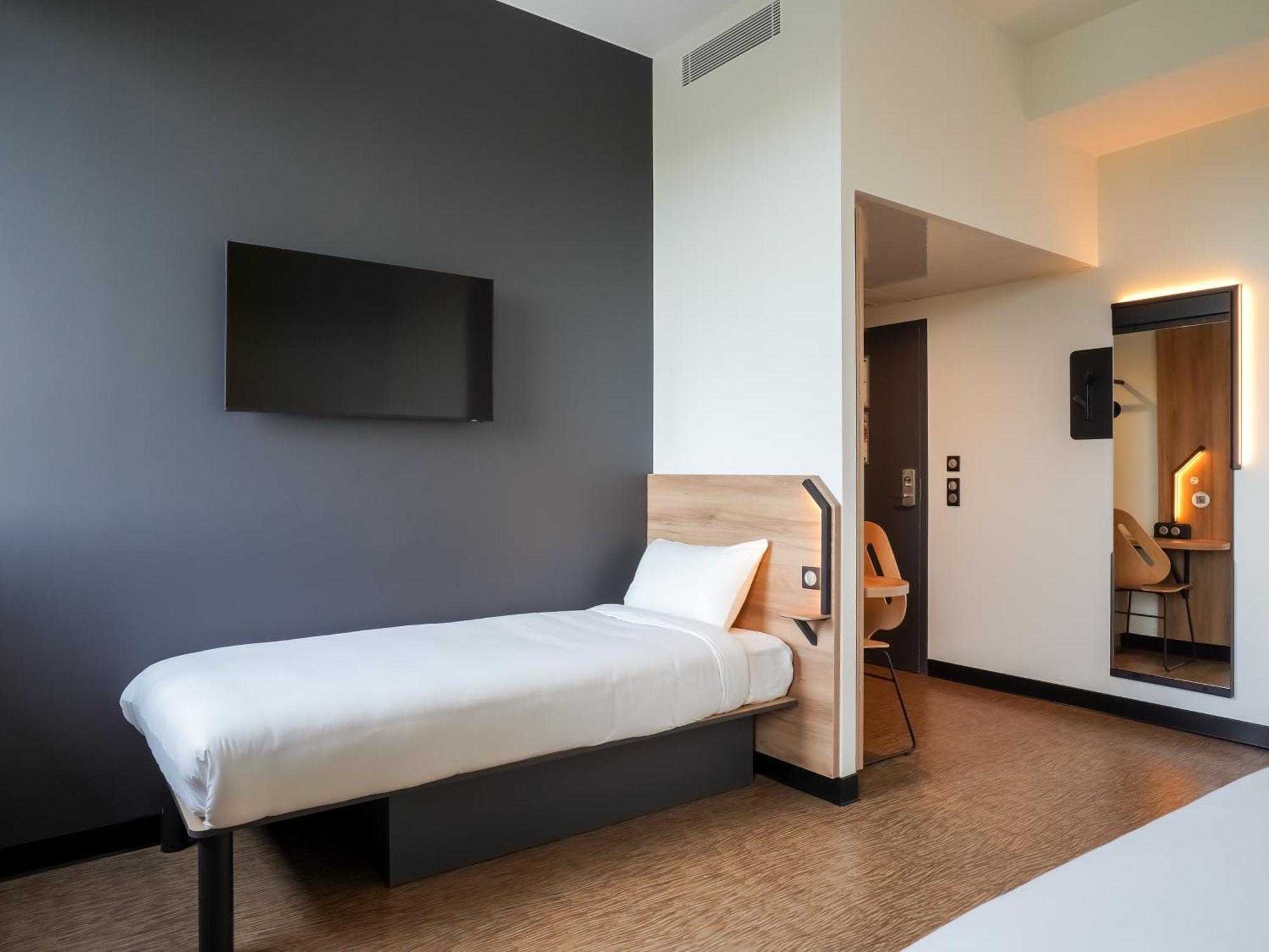 B&B Hotel Paris Porte D'Orleans Montrouge Buitenkant foto