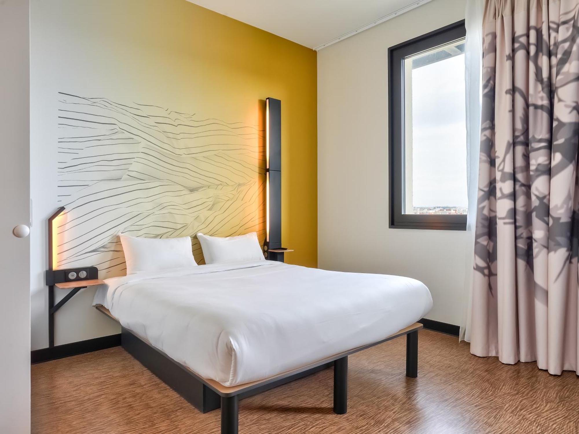 B&B Hotel Paris Porte D'Orleans Montrouge Buitenkant foto